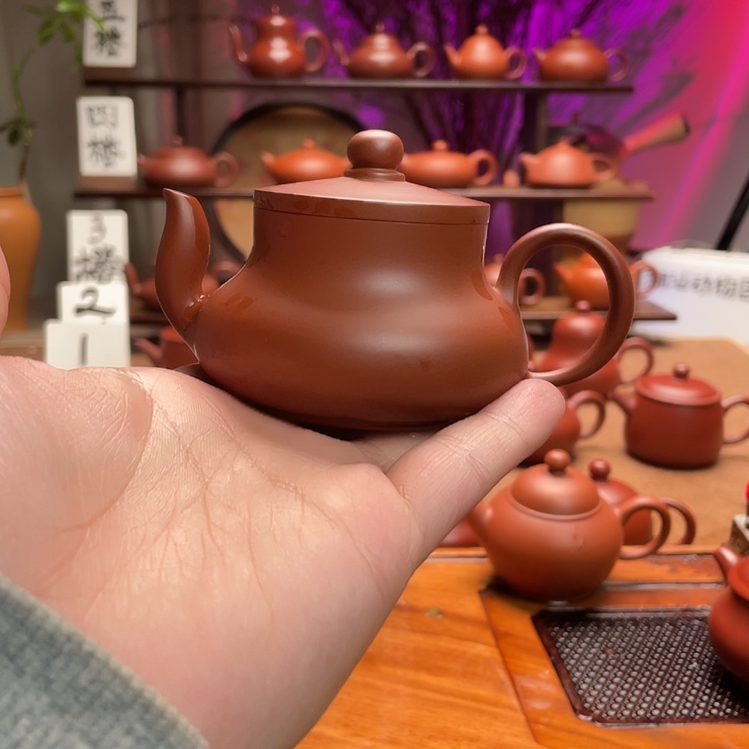 紫砂茶壶根****来君德120cc手拉
