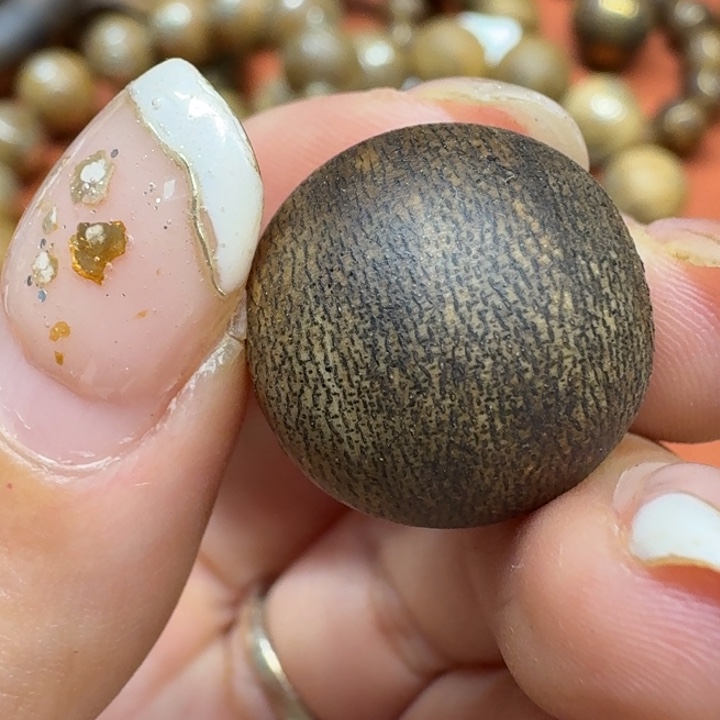 大叶紫檀（黑酸枝木类）