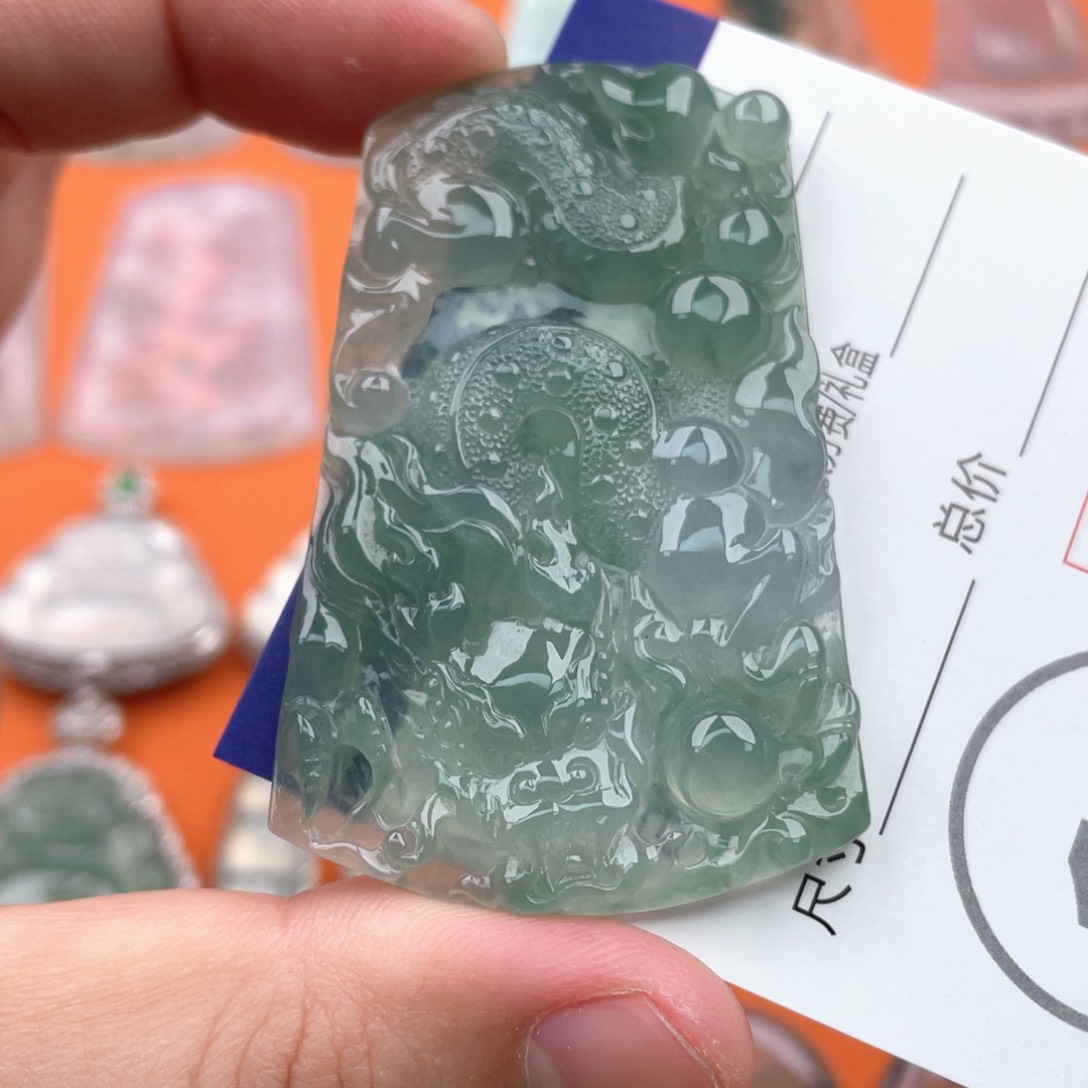 翡翠颈饰未镶嵌61.7/39/6