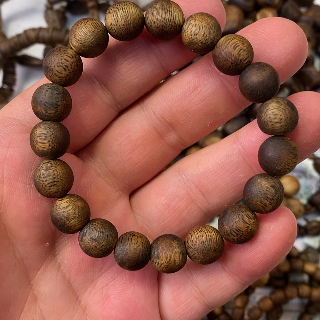 沉香手串11.3g 99沉海南莺歌绿棋楠11mm