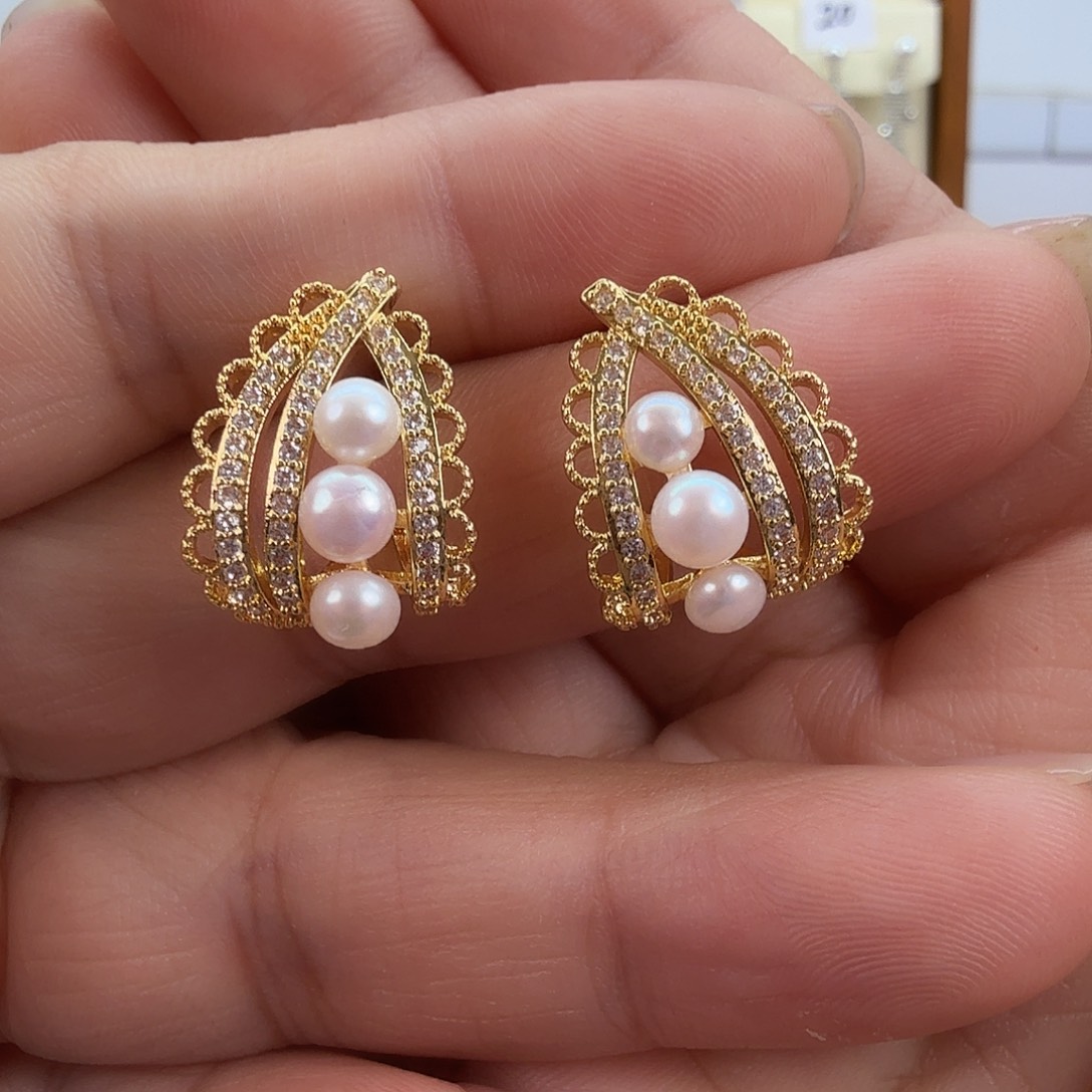 耳饰未镶嵌淡水珍珠