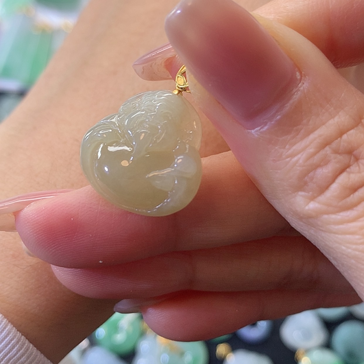 【闪购商品】翡翠吊坠(赠链)18K金镶嵌