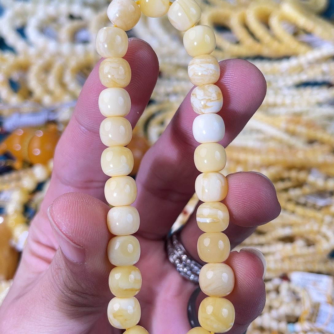 琥珀裸石未镶嵌DY241226B002