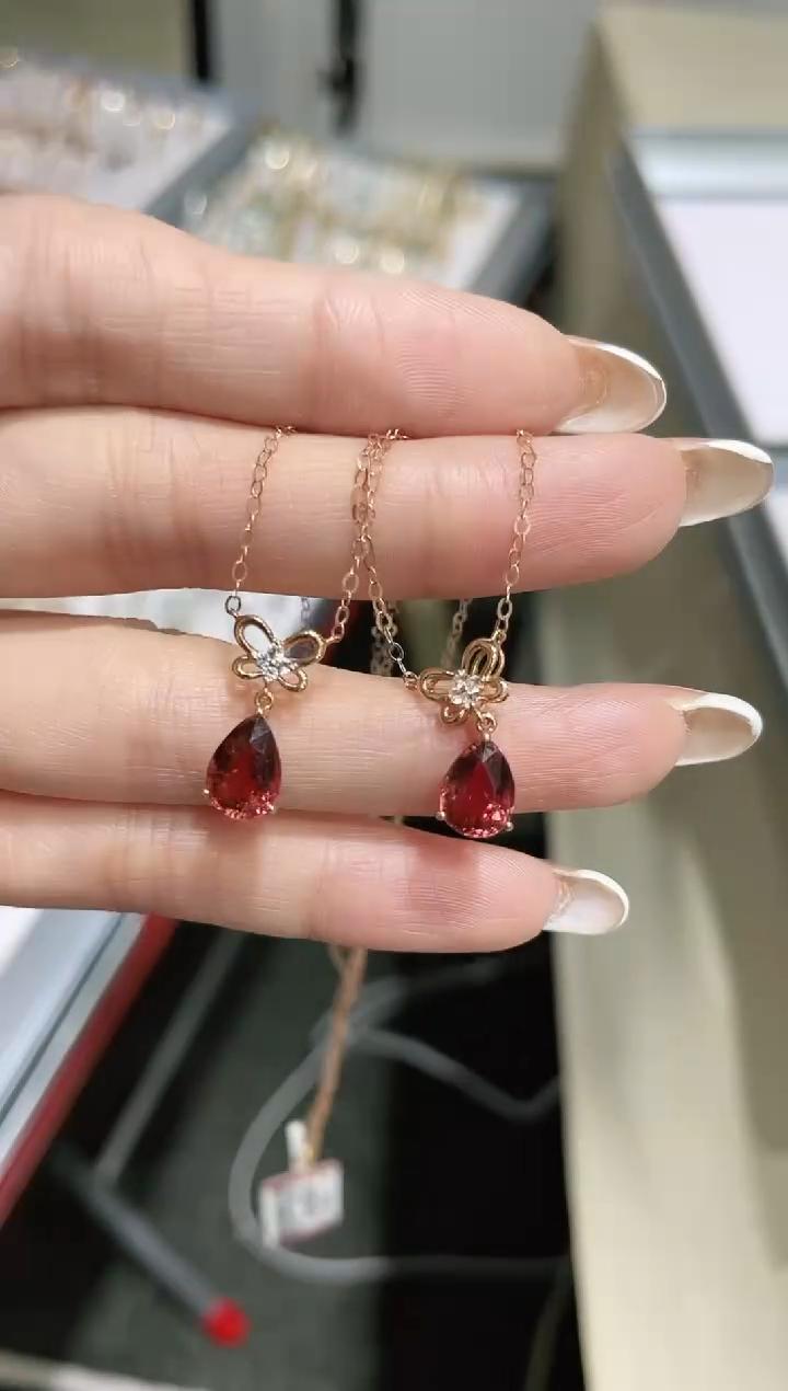 18K金镶嵌天然碧玺项链 多样性发其一