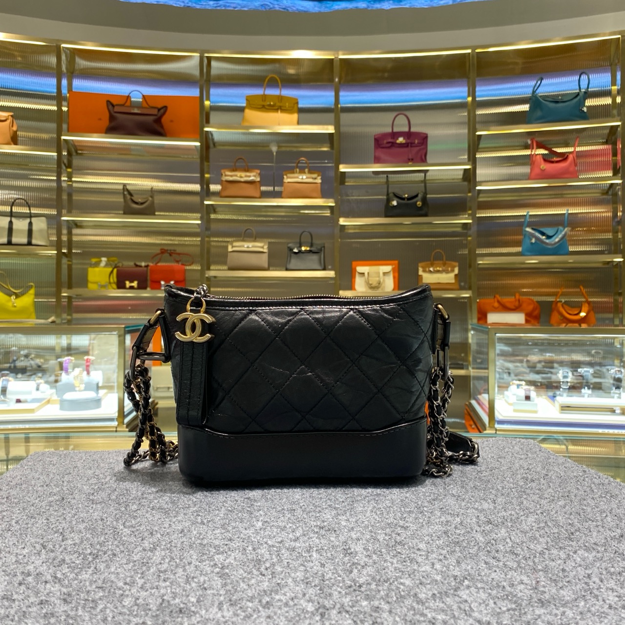 99新 Chanel/香奈儿 流浪包 黑金小号 镭射30开 尺寸:15*20*8