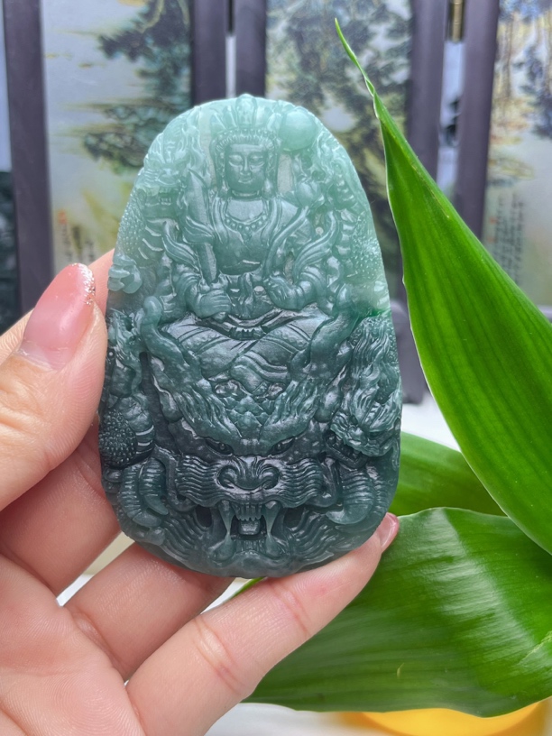 天然翡翠九龙虚空藏菩萨牛虎守护神毛货抛光4天76.9•48.9•8.9