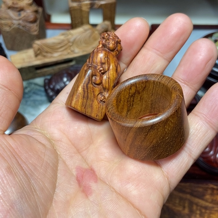 黄花梨/降香黄檀事**意