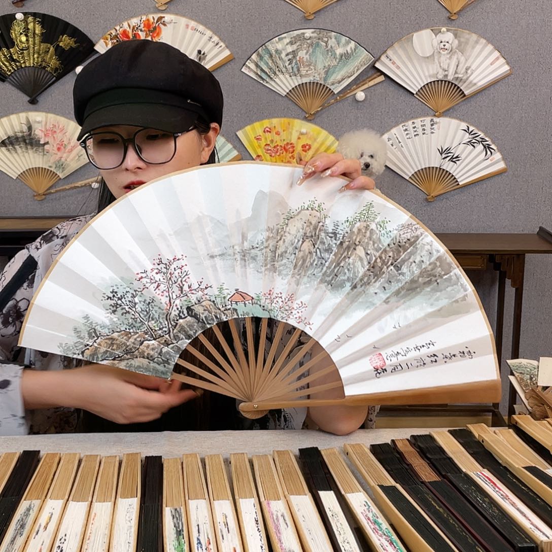 国画10寸-油竹福利折扇（默认粘好）