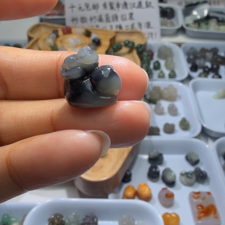 小***珑和田玉未镶嵌珠宝半成品