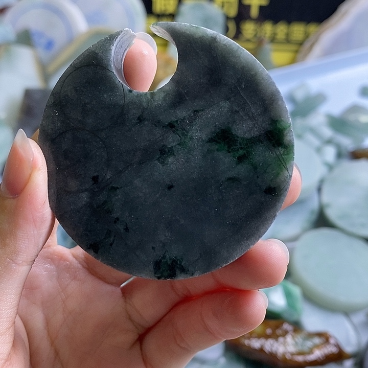 陈***长翡翠裸石纯天然翡翠