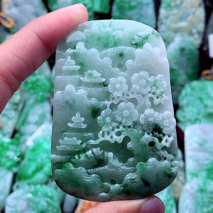 翡翠吊坠(不含链)未镶嵌