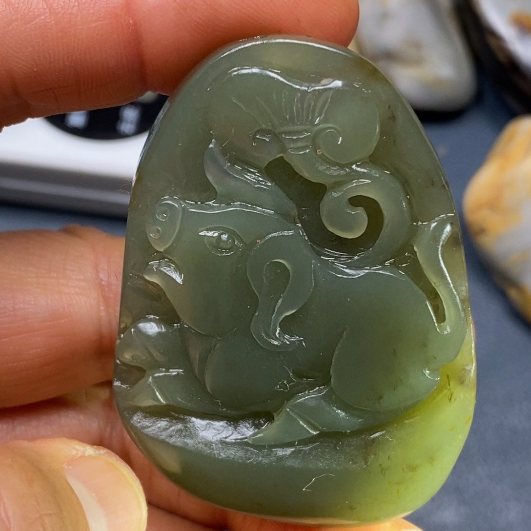 和田玉（糖玉）未镶嵌挂件