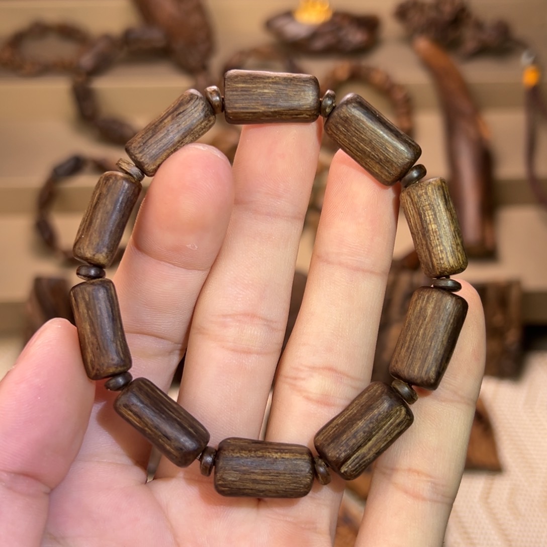 沉香手串顺化随行13.98克