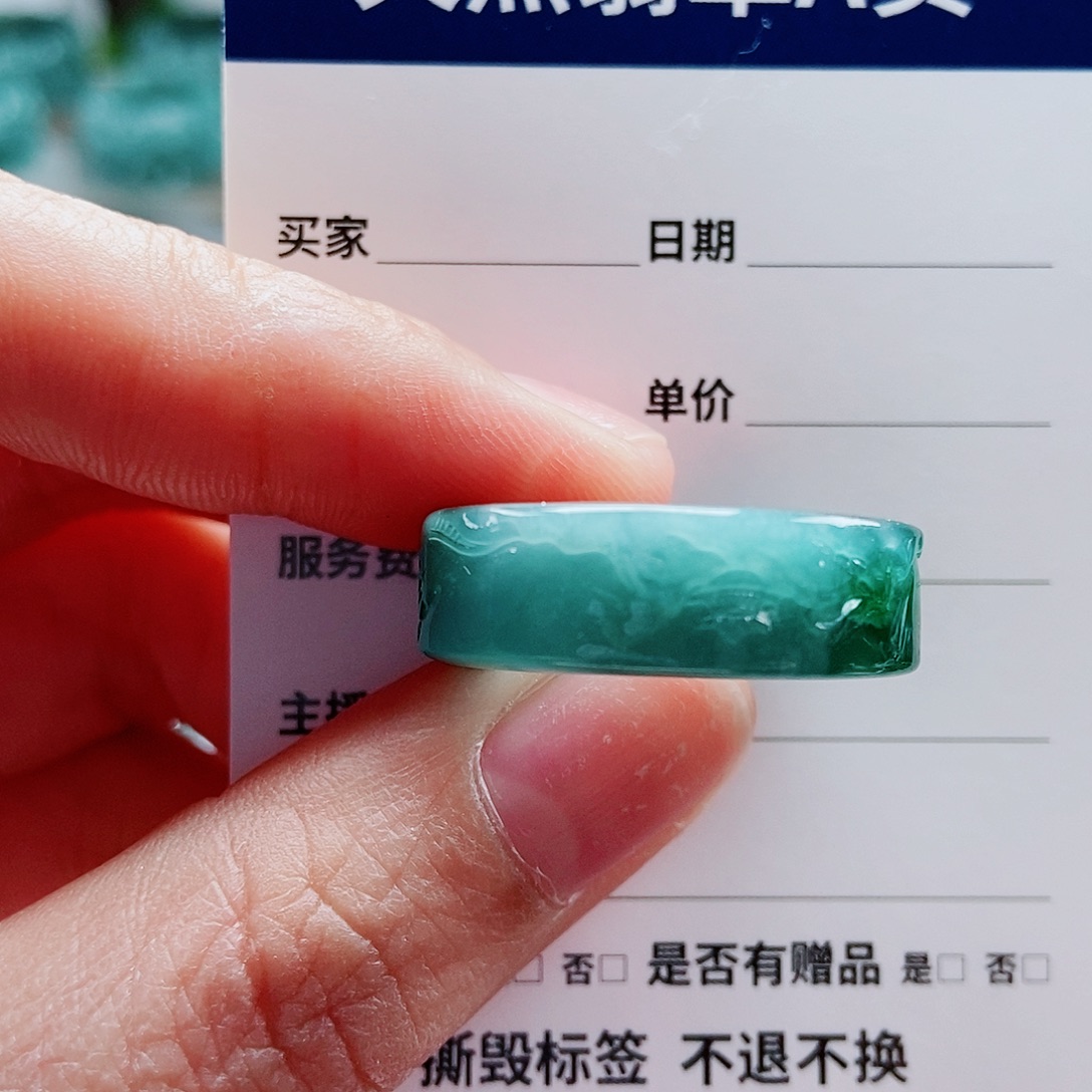 *****翡翠未镶嵌戒指翡翠
