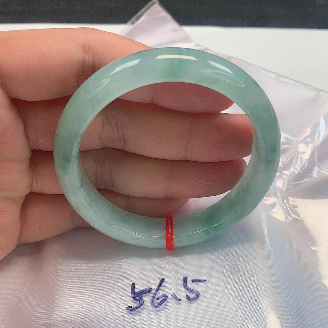 翡翠手镯未镶嵌259号