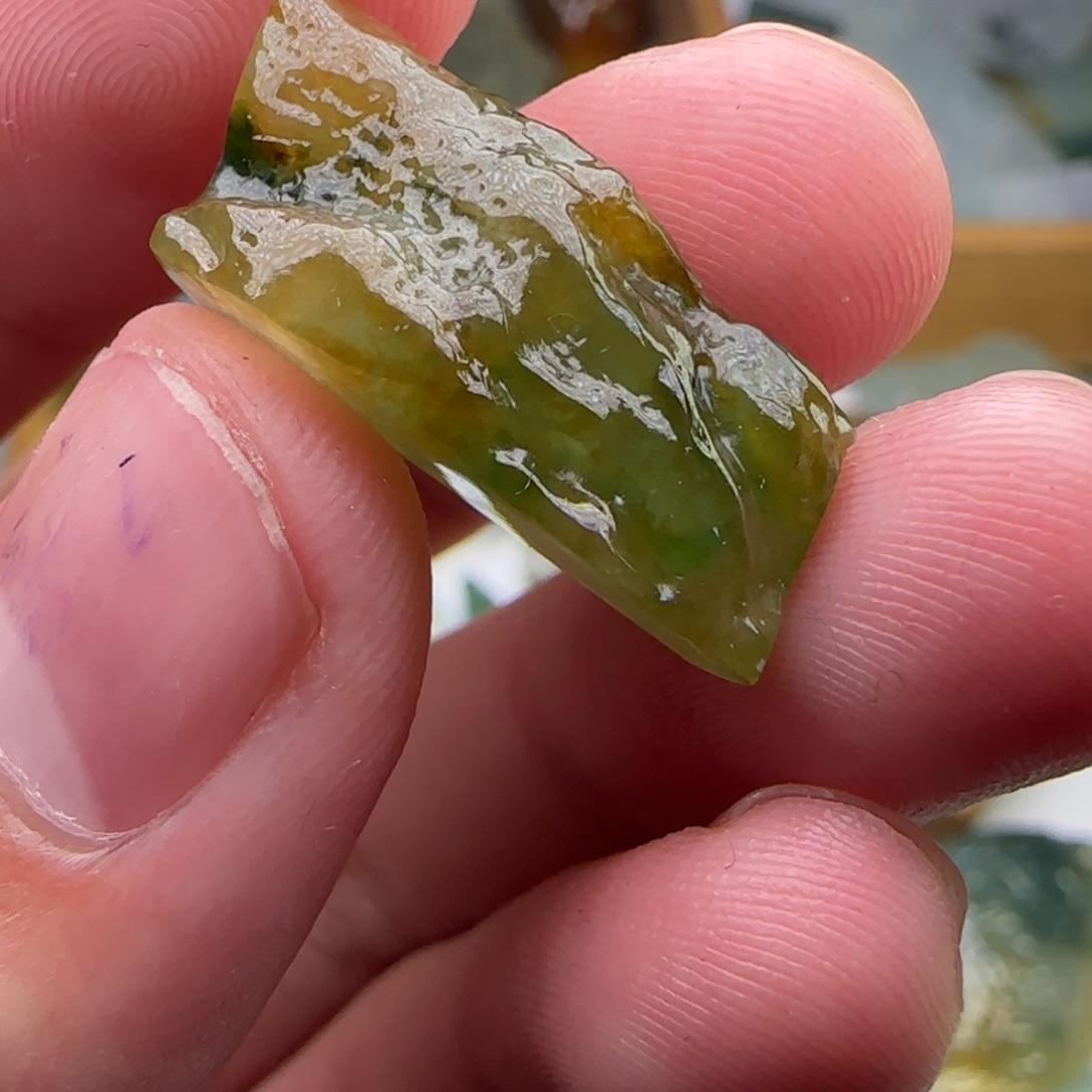 定制翡翠未镶嵌不包工