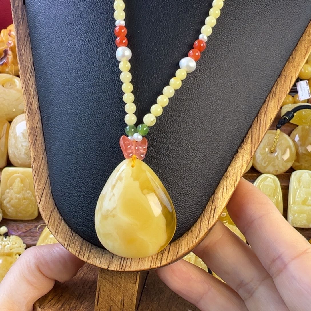 蜜蜡吊坠(赠链)未镶嵌