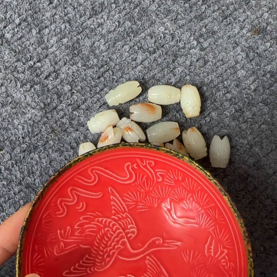 瓷片来*来正在直播中的