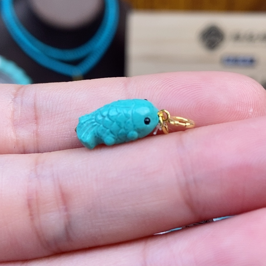 绿松石雕刻未镶嵌