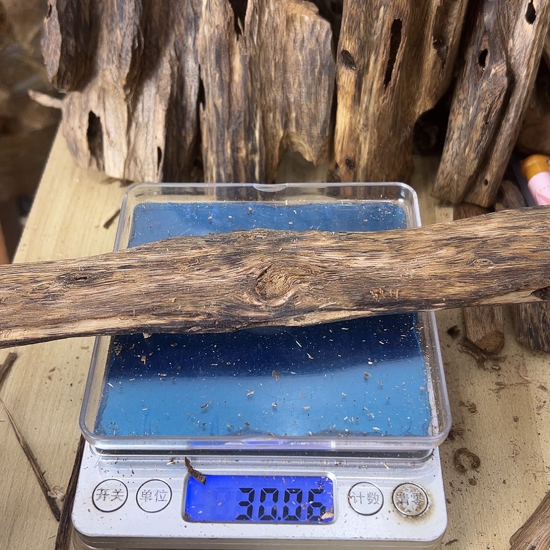 香料绿奇楠虫漏陆河30克