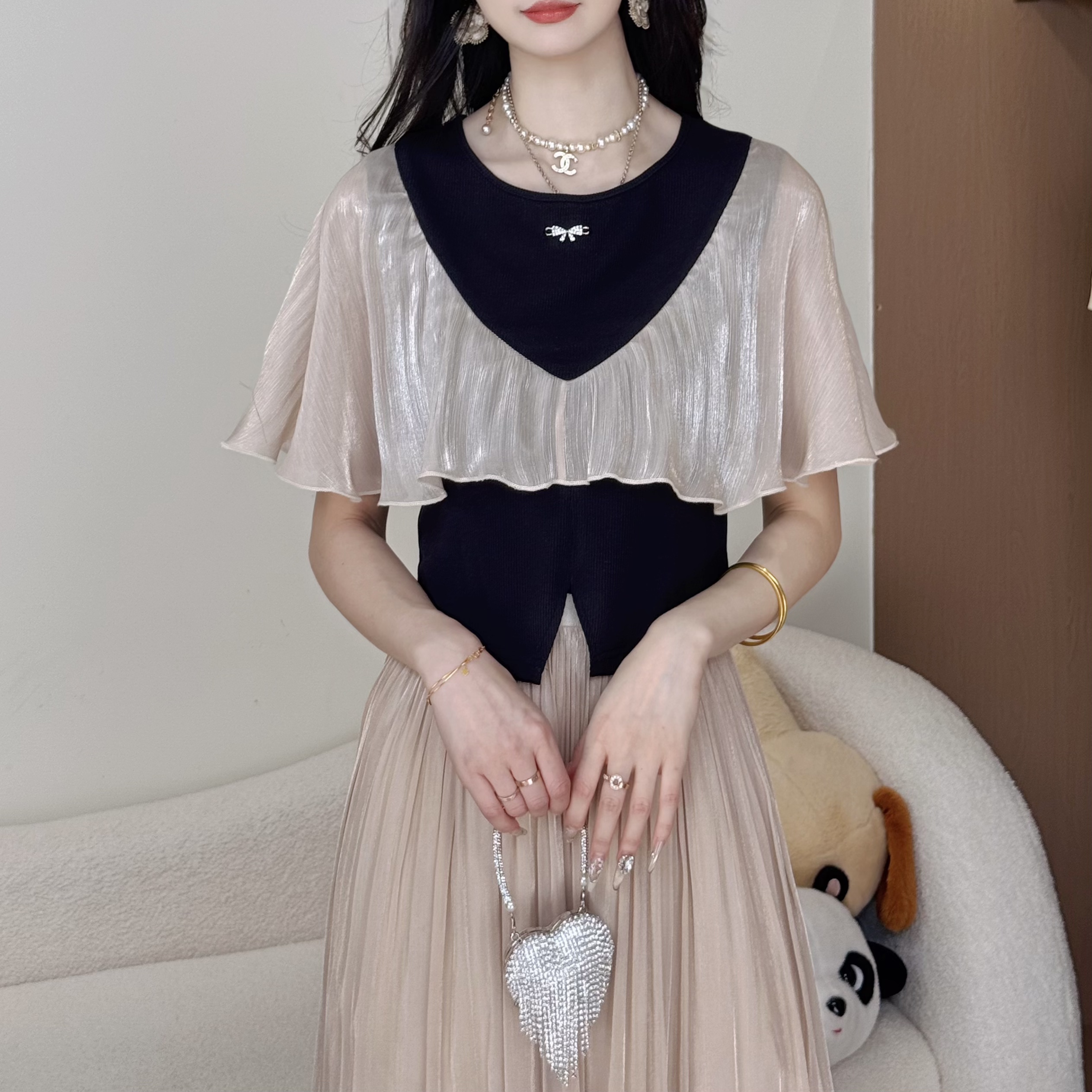 设计感小众上衣T恤女2025夏季新款显瘦气质