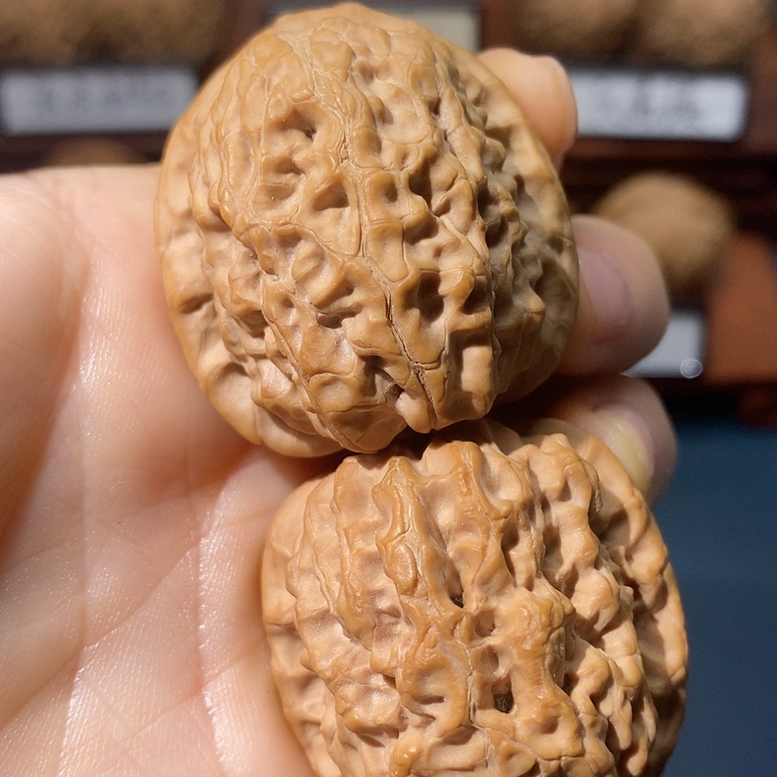 文玩核桃吊坠霸王37