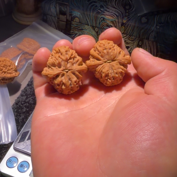 一***爱吊坠文玩核桃35南疆练手