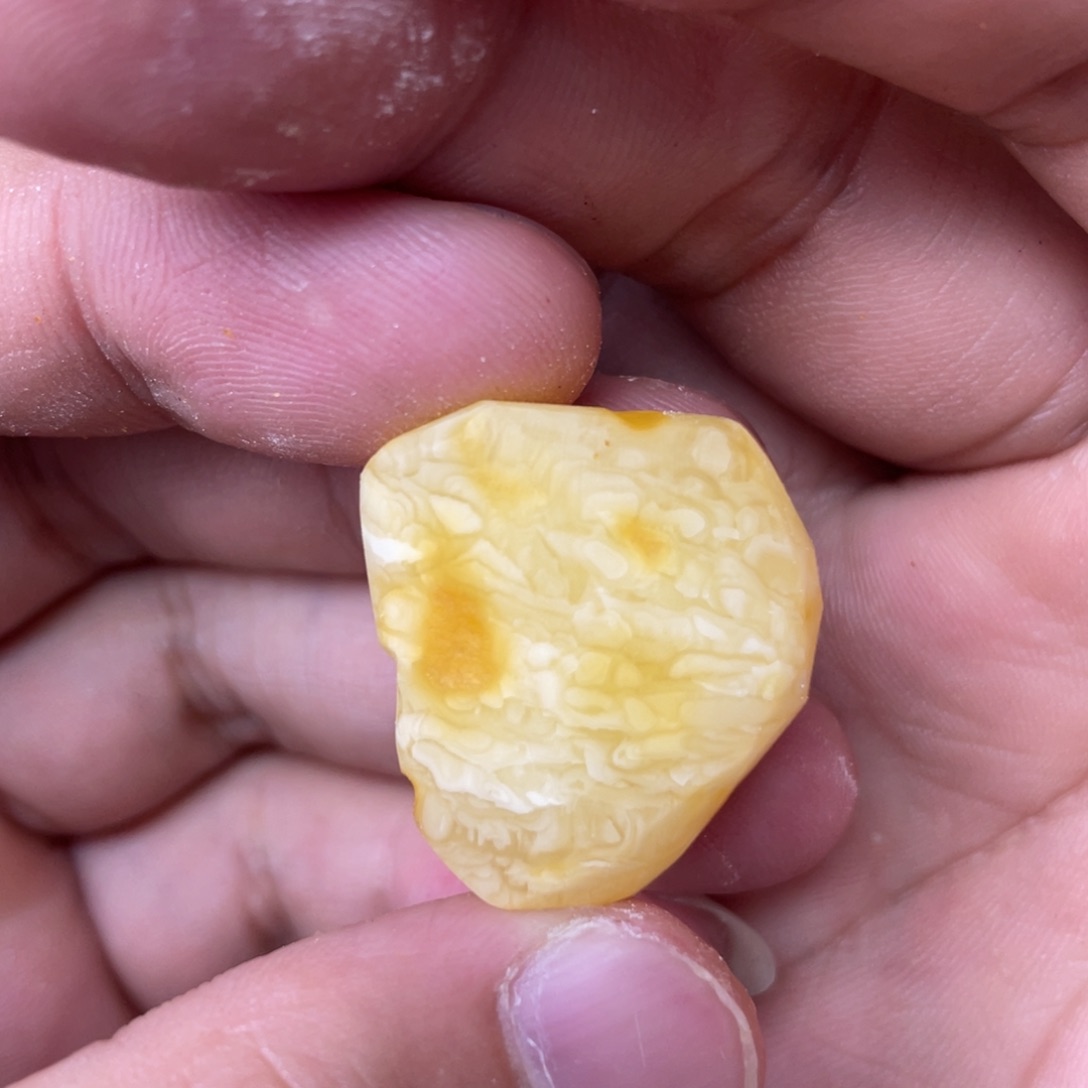定制蜜蜡未镶嵌原石定制