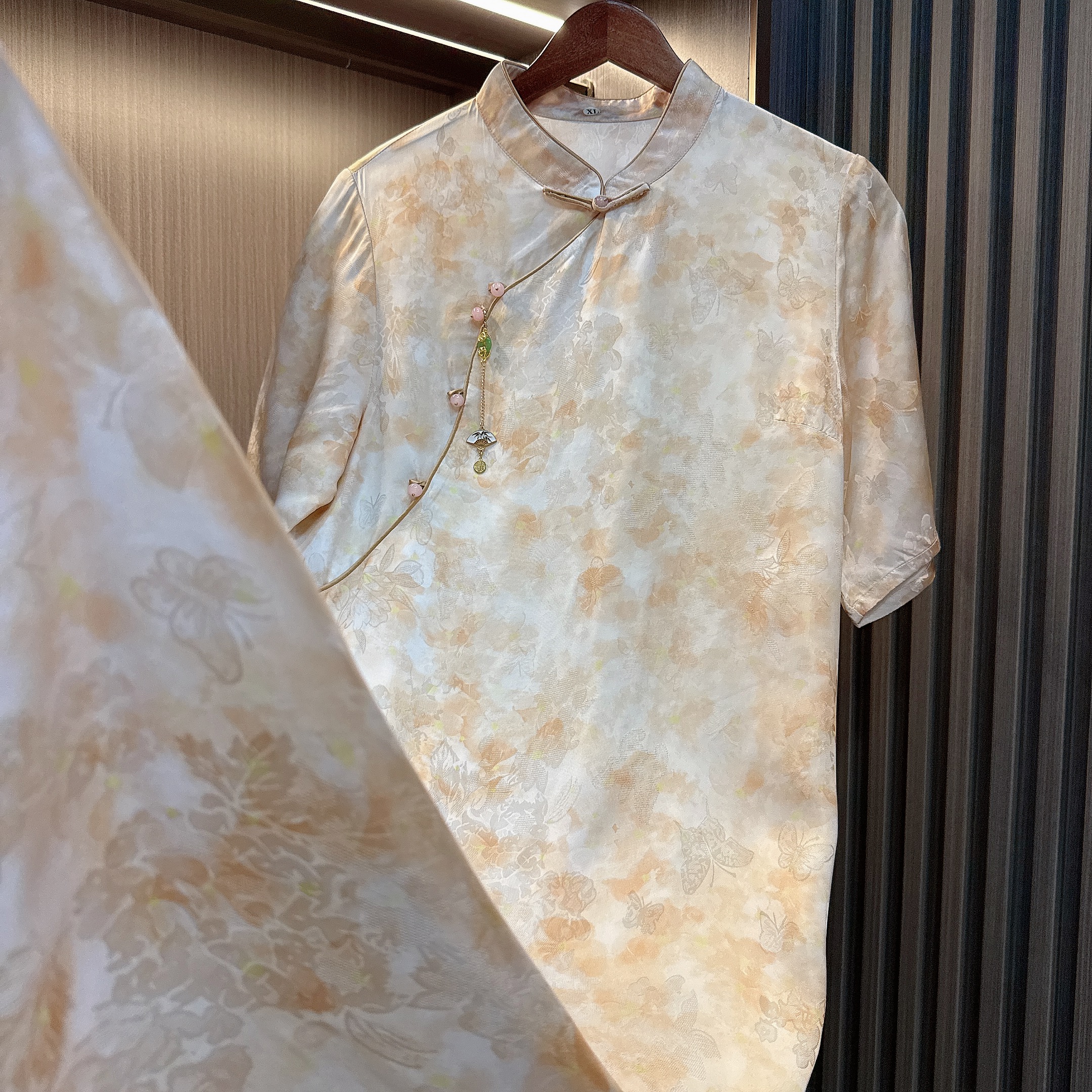 素韵-新中式立领短袖斜襟宽松连衣裙