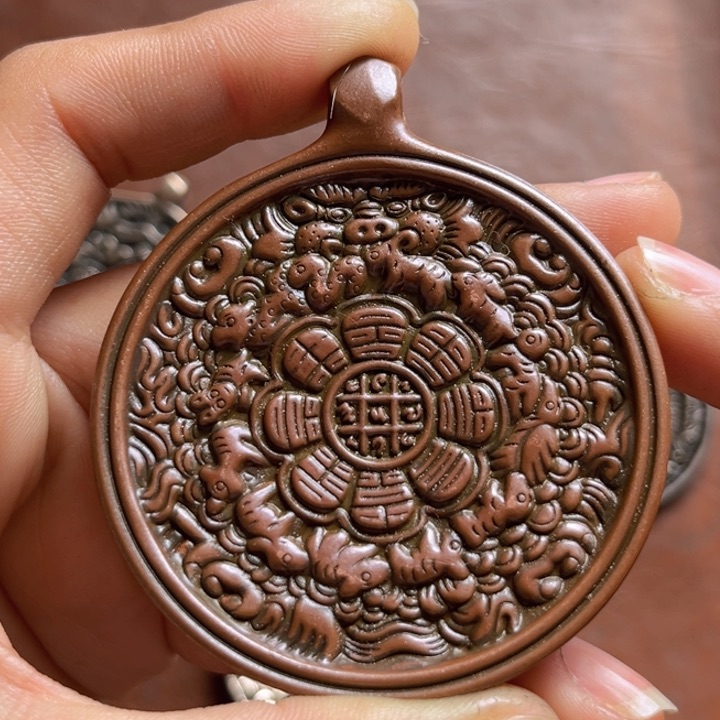 颈饰琉璃诺*八喜欢的朋友