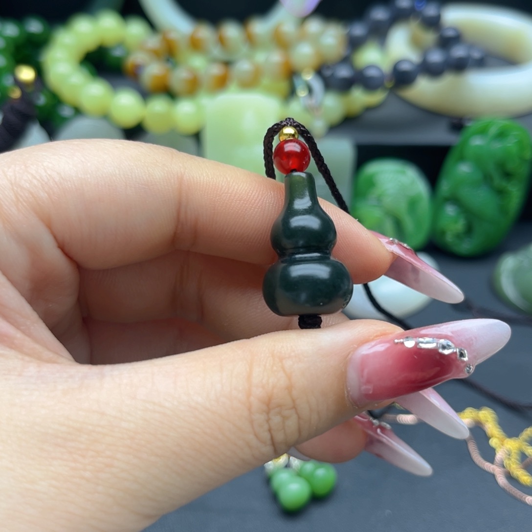 未镶嵌和田玉珠宝半成品