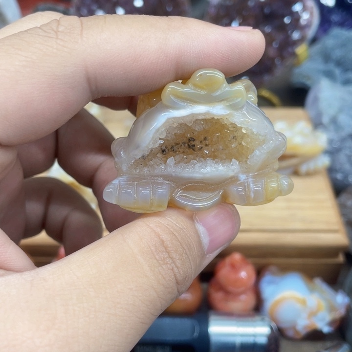 紫晶未镶嵌大型摆件（非配饰）