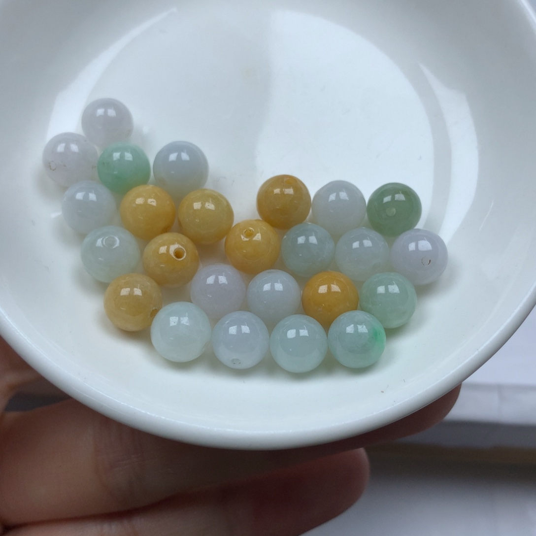 翡翠颈饰未镶嵌卡7➕。