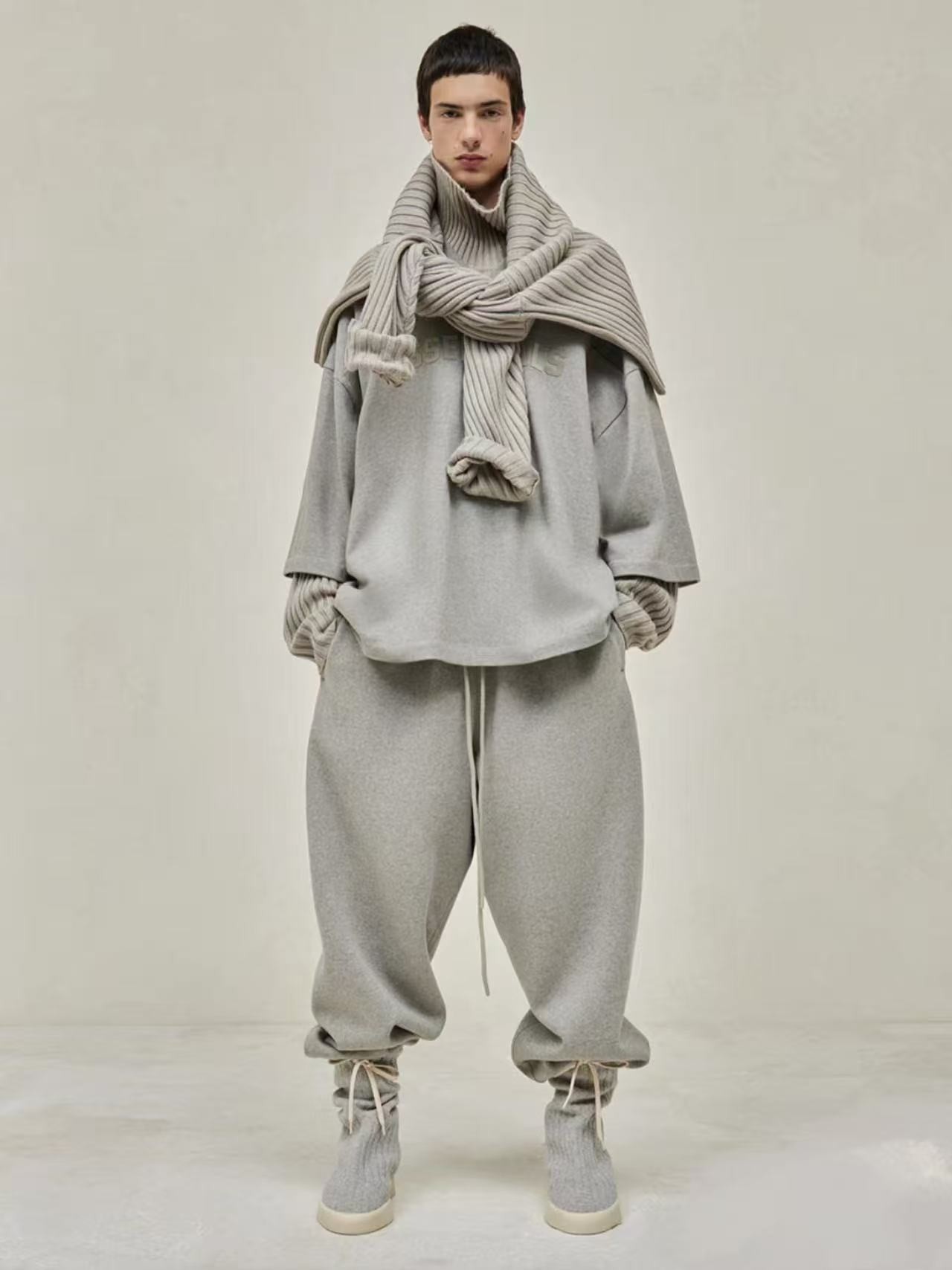 27号【全新未使用】C145男装长裤秋季新款休闲裤街头阔脚裤