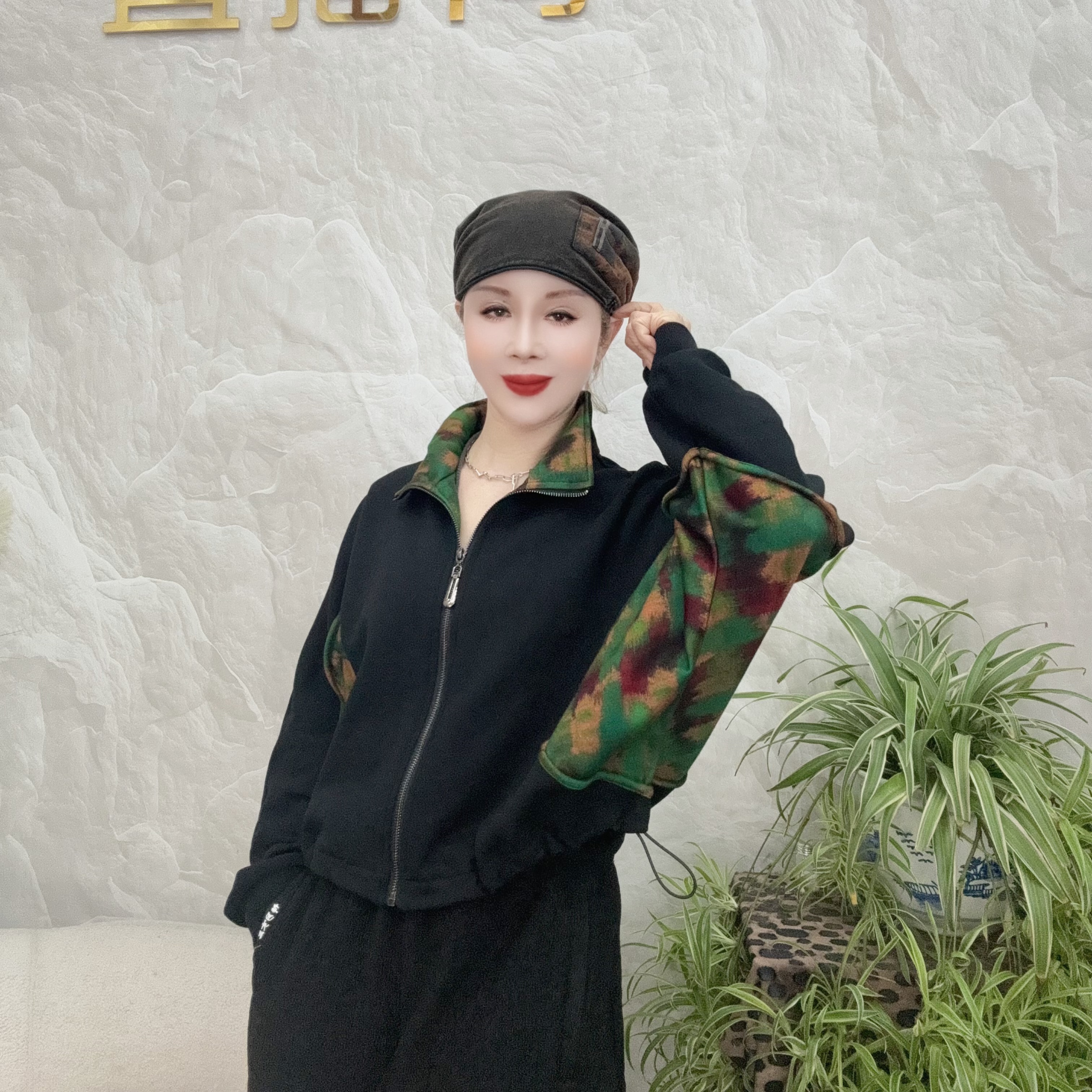 伴月女王0216原创拼接开衫式宽松卫衣长袖时尚休闲百搭女拼接立领