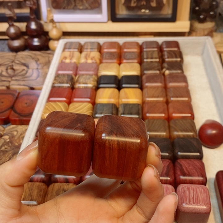 鹏***里香榧木木木木木木木