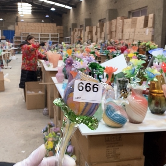 琉璃花瓶高50厘米宽6厘米