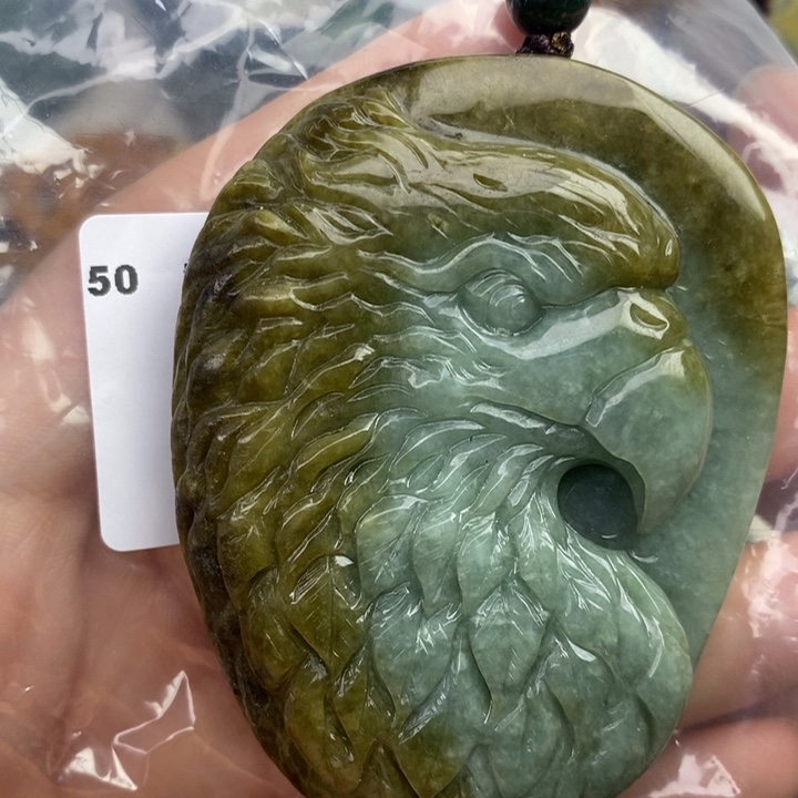 颈饰未镶嵌翡翠吊坠