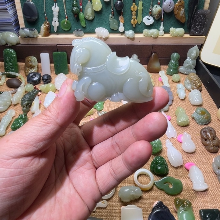 和田玉颈饰未镶嵌藏**哥定制款