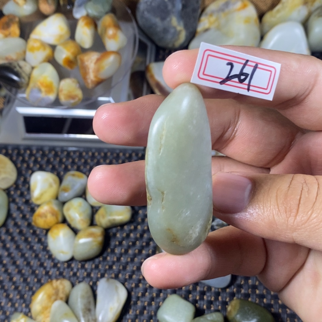 和田玉（糖玉）未镶嵌挂件