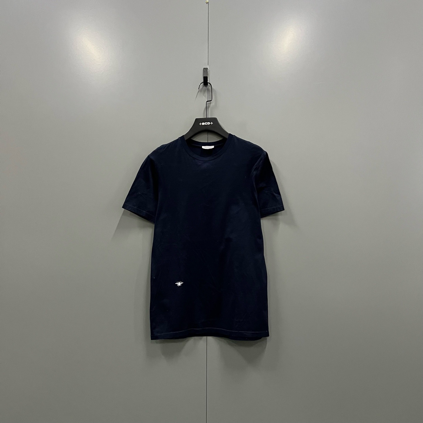 95新 DIOR/迪奥 (ll) 小蜜蜂刺绣短袖 M码/610569 破洞