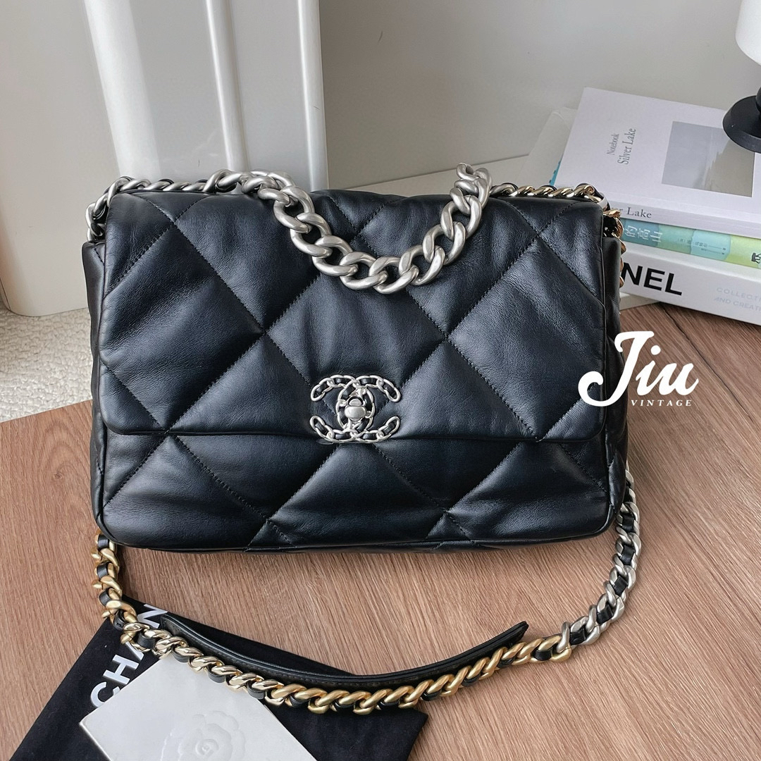 99新 Chanel/香奈儿 黑银中号19bag22年芯片  盒子尘袋 CG14-0022