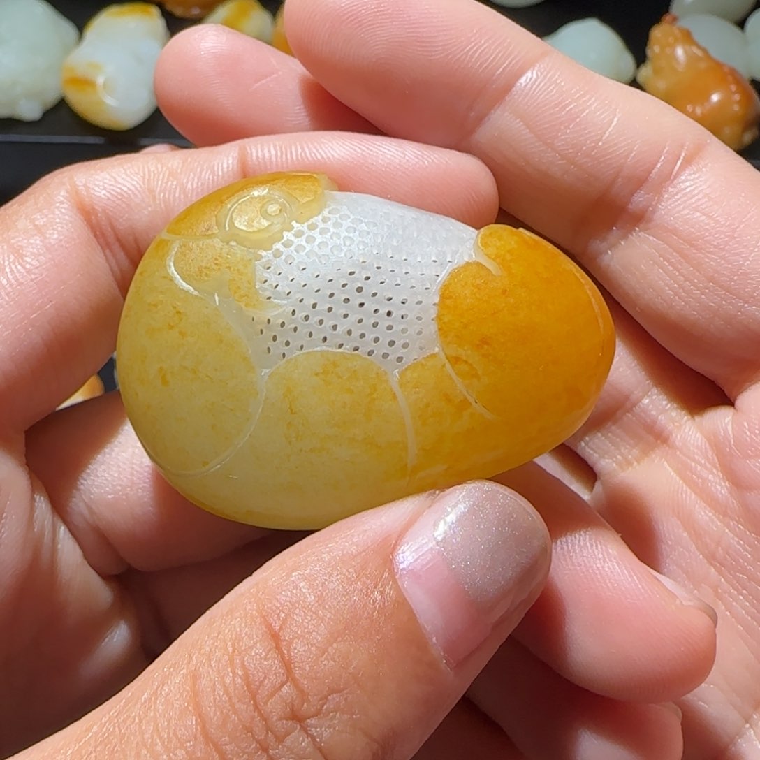 和田玉未镶嵌颈饰空***冷