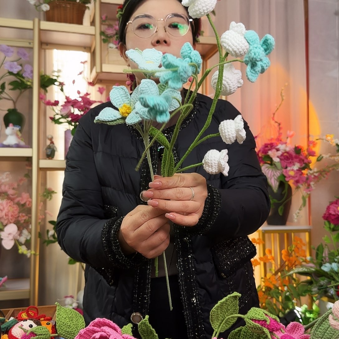 手工钩织设计花束