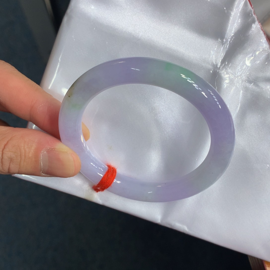 翡翠手镯（圆镯）未镶嵌翡翠