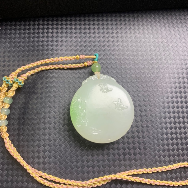 和田玉花开富贵挂件