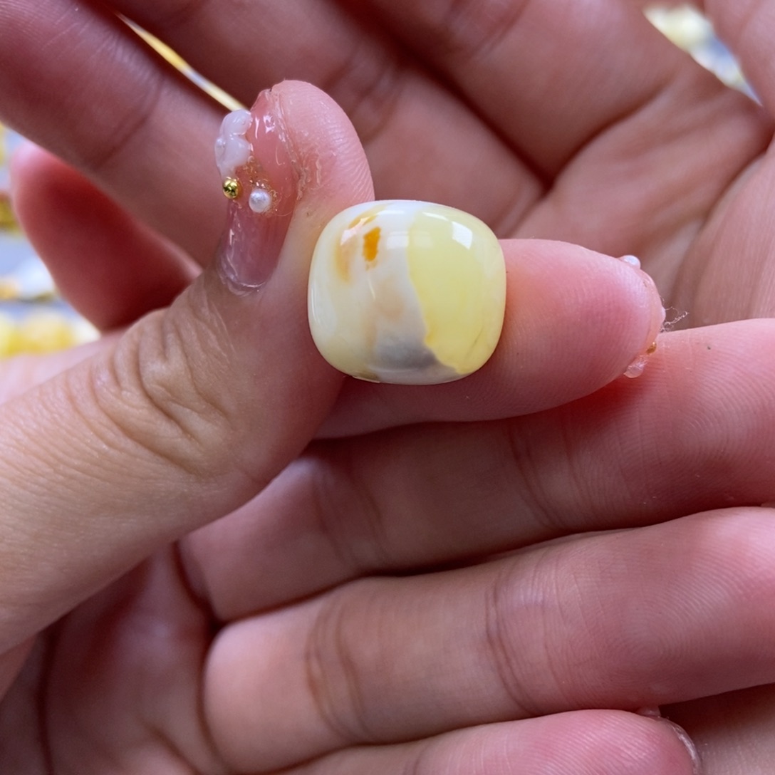 琥珀未镶嵌珠宝奇石微瑕14.7