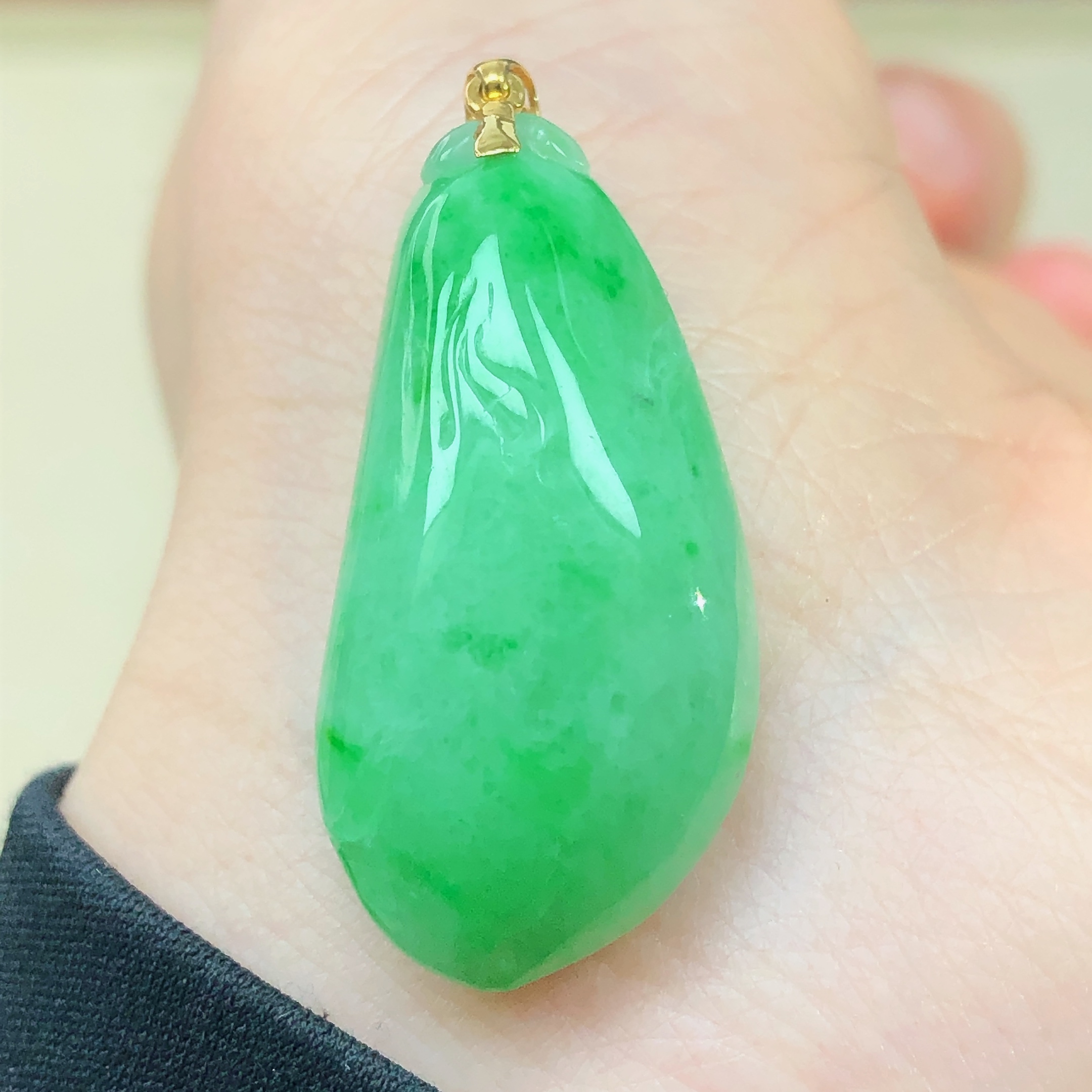 18k金镶嵌缅甸天然a货翡翠珠宝玉石厚装阳绿福瓜吊坠挂件直播间11