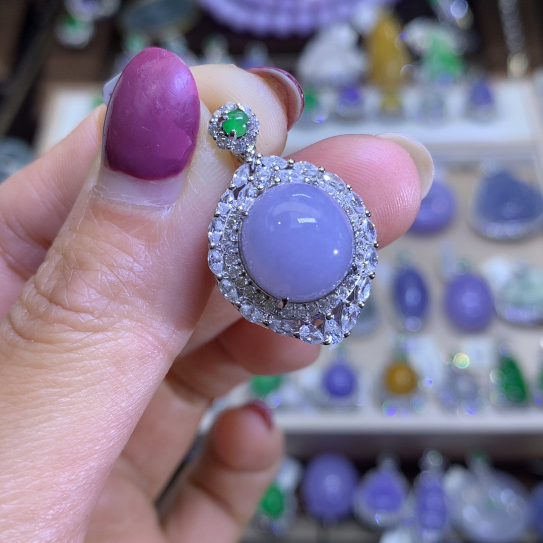 翡翠颈饰银S925镶嵌翡翠