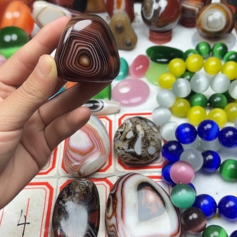 玛瑙/玉髓颈饰未镶嵌